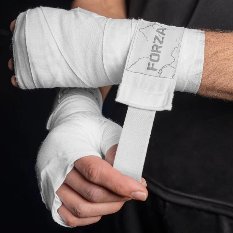 Read more about the article How to Properly Wrap Your Hands for Boxing